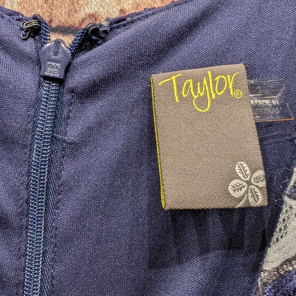Taylor Dress Navy and White Floral Sleeveless Size 14 - Picture 9 of 16